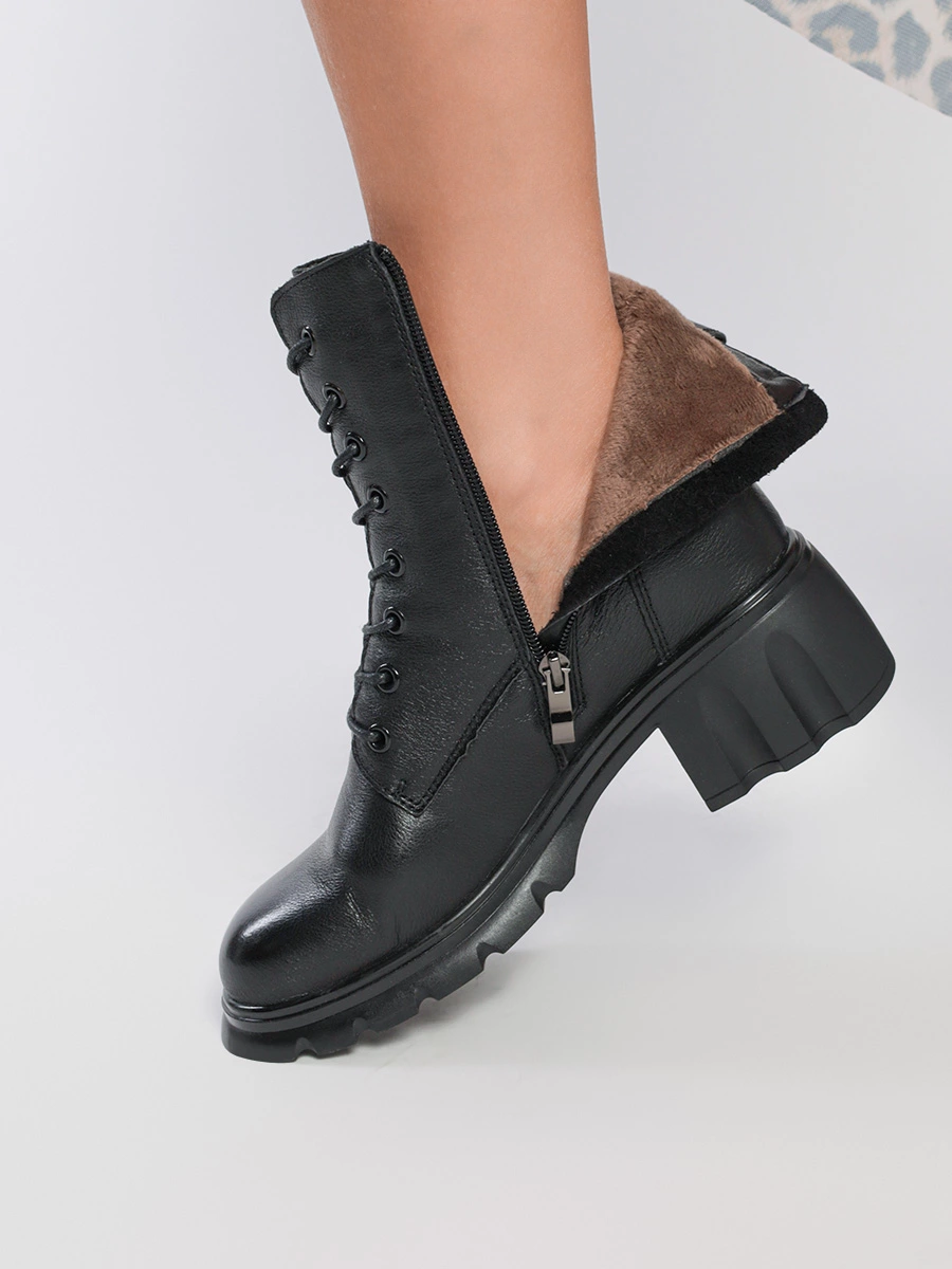 Ботинки-дерби черного цвета со шнуровкой и молнией